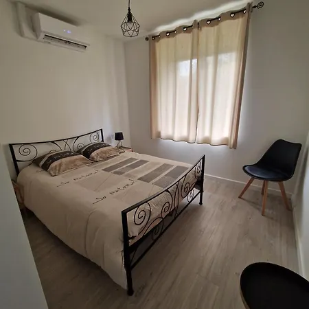 Holiday home L'o'thentique, 4 Personnes *
